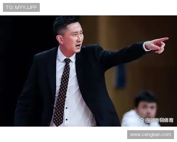 杜锋缺席带来四大变化 徐杰崔永熙大放异彩 杜锋缺席带来四大变化 徐杰崔永熙大放异彩